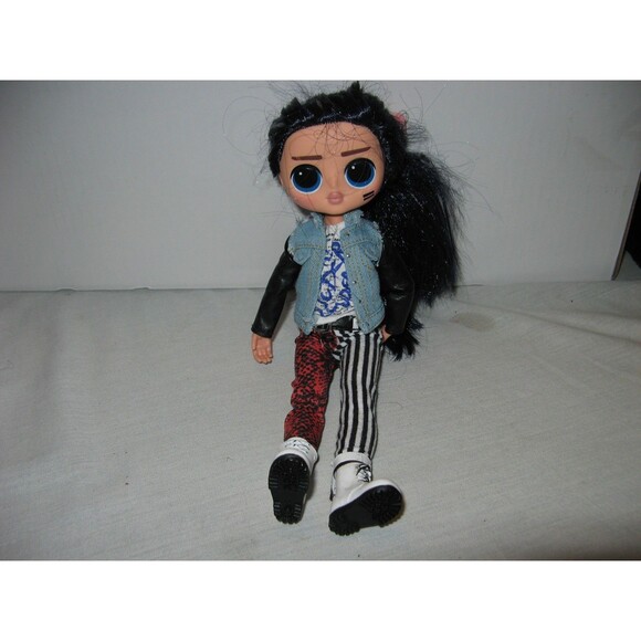 MGA LOL Surprise OMG Remix Punk Grrrl Girl Doll With Full Outfit - Picture 4 of 4